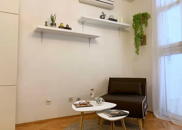 Apartment Lovre
